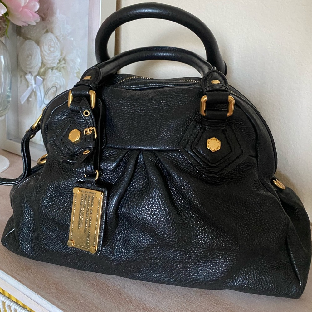 Marc Jacobs Leather Black Satchel Purse.